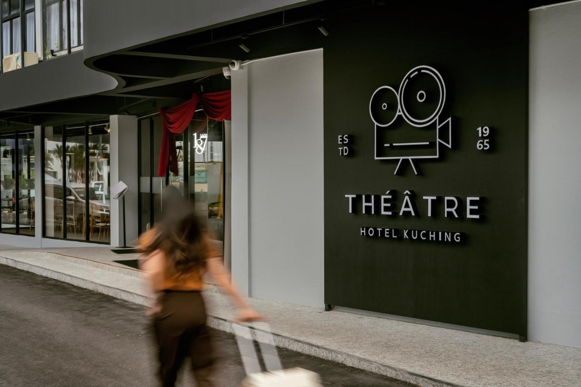 Theatre Hotel Kuching Exterior foto