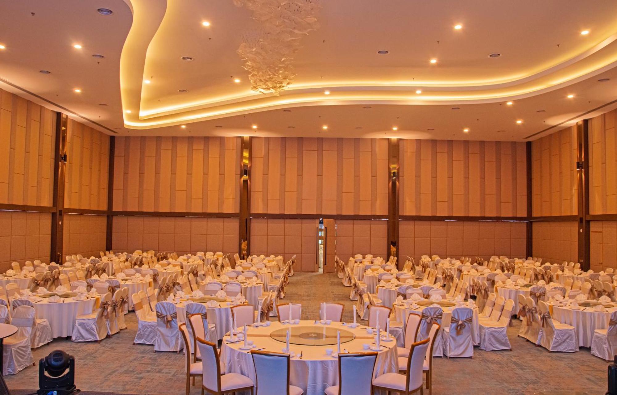 Theatre Hotel Kuching Exterior foto